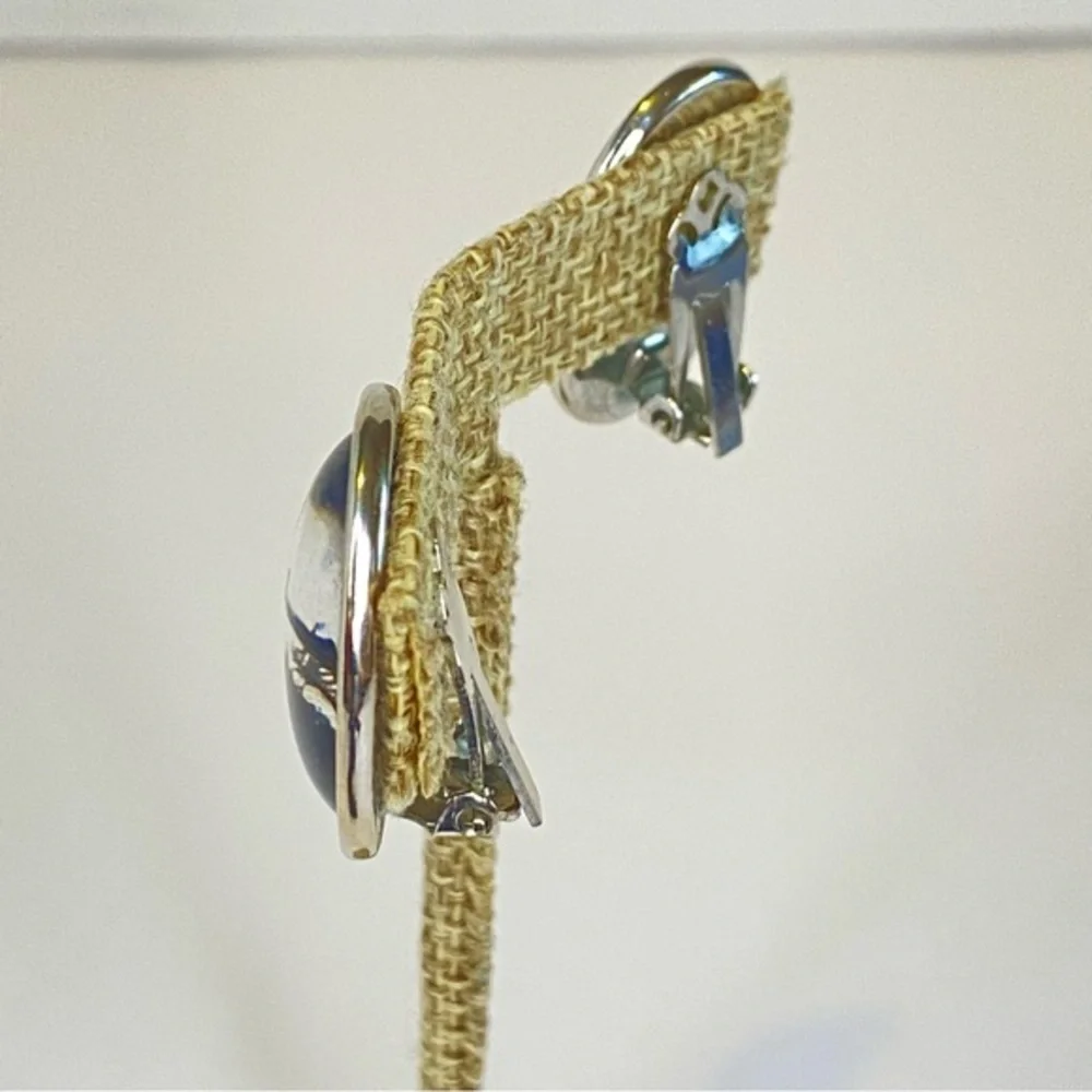 Vintage Reverse Painted‎ Butterfly Wing Earrings Tropical Scene Clip On Jewelry